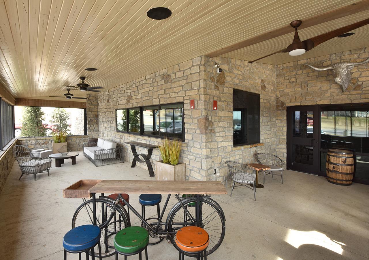 Stoney Creek Hotel Tulsa - Broken Arrow Exterior photo